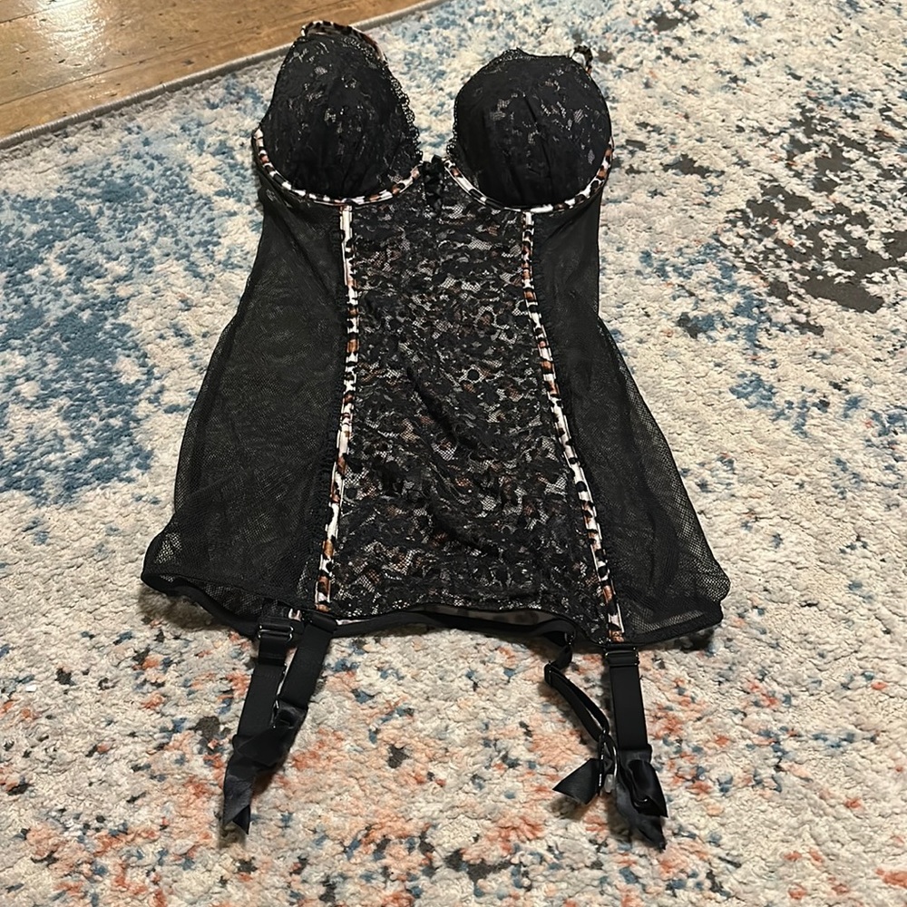 Victorias Secret Corsette Size 34C